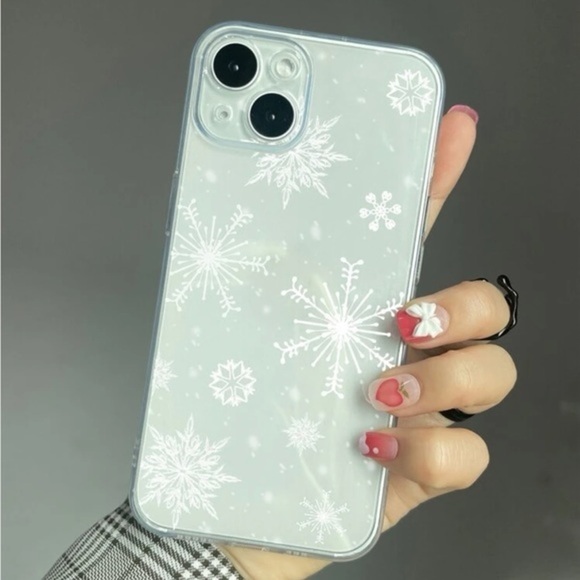 ⚠️Clearance🫧iPhone 14 Pro/ iPhone 14 Plus Clear Snowflake iPhone Case - Picture 3 of 3